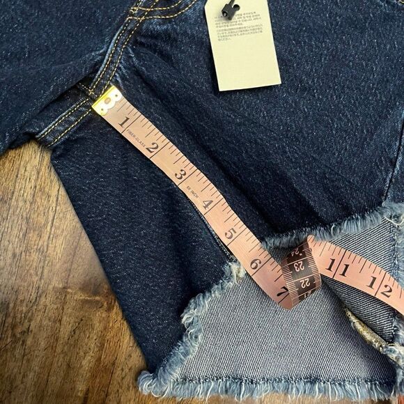 Levi's 501 Mid-Thigh Denim Shorts Size 24 - Picture 7 of 12